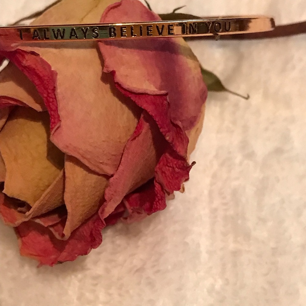 💥Rose Gold Inspiration Bracelet💥